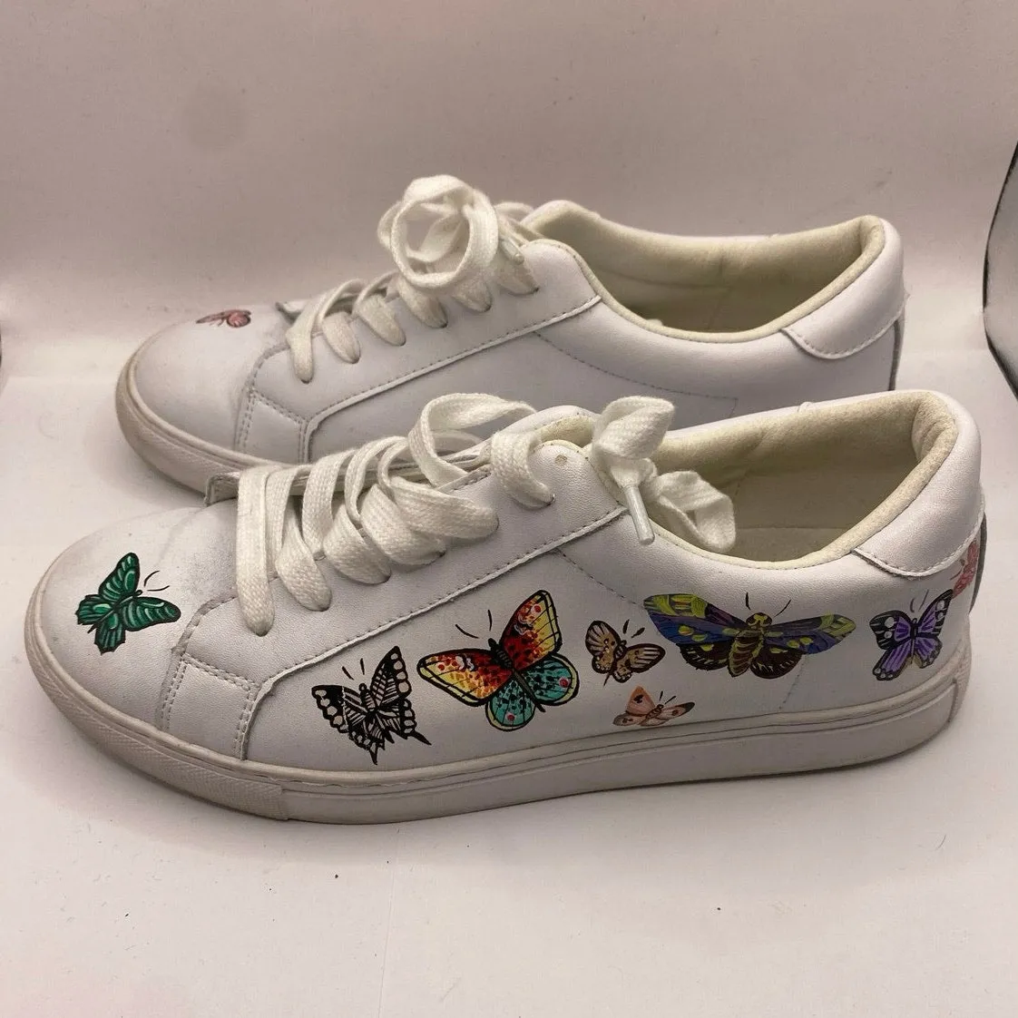Alepel White Butterfly Fashion Sneaker Sz 9
