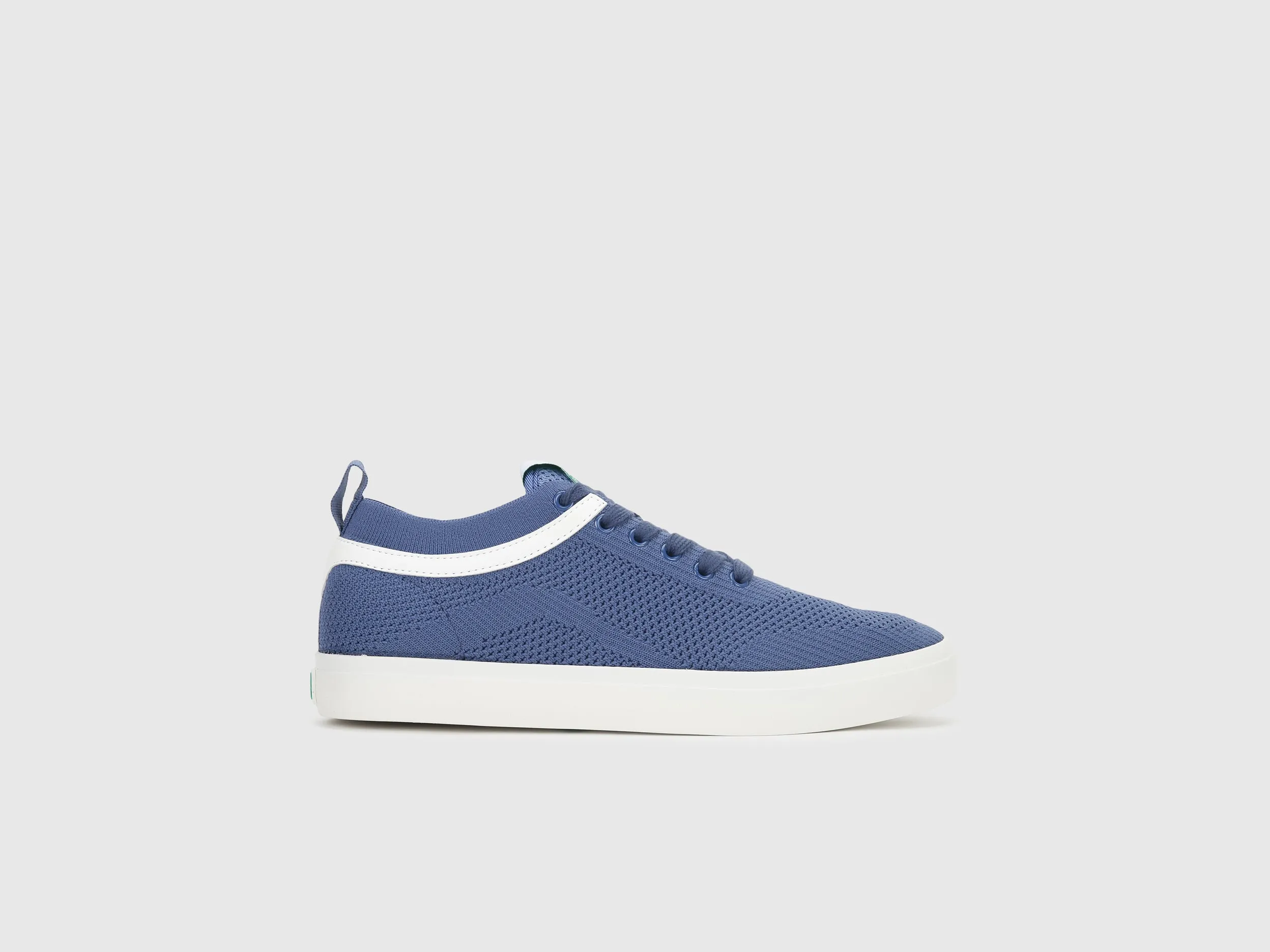 Men Textured Lace-up Sneakers