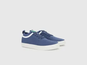 Men Textured Lace-up Sneakers