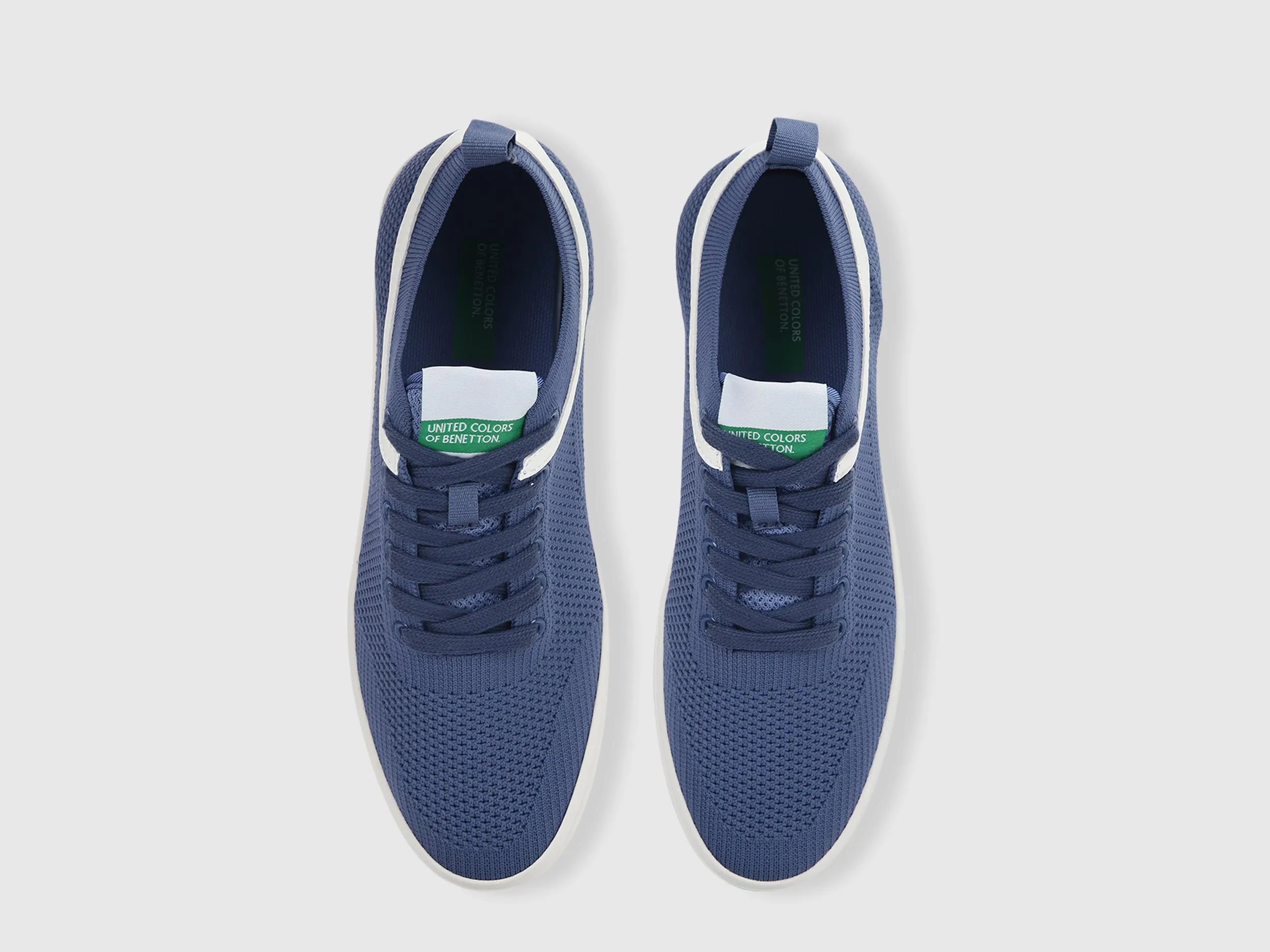 Men Textured Lace-up Sneakers