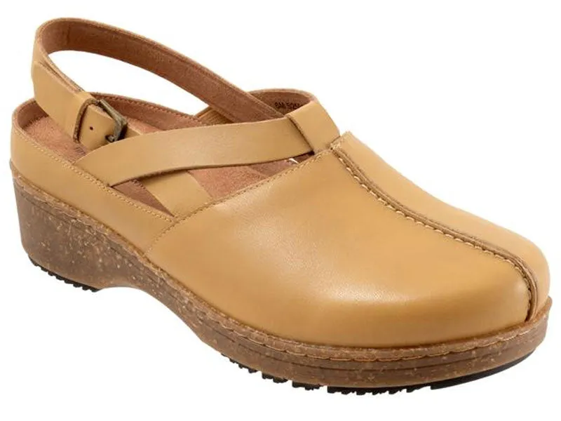 Softwalk Arica - Womens Clogs