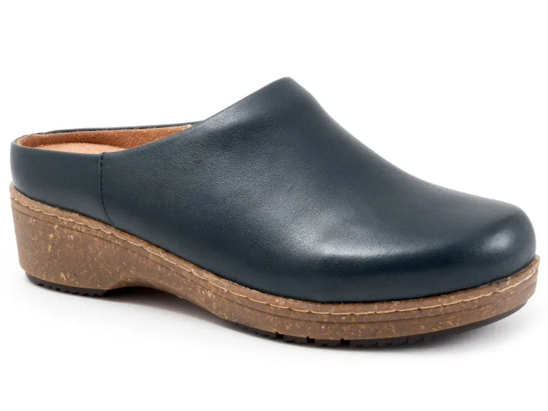 Softwalk Arvada - Womens Clogs