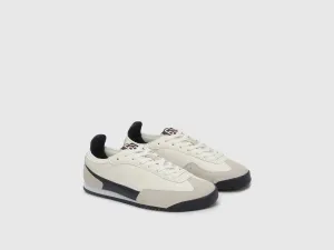 Solid Pattern Lace-Up Sneakers