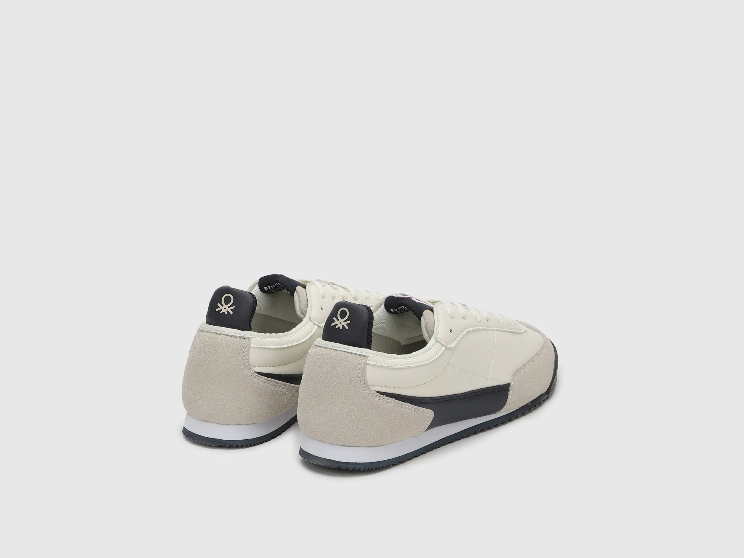 Solid Pattern Lace-Up Sneakers