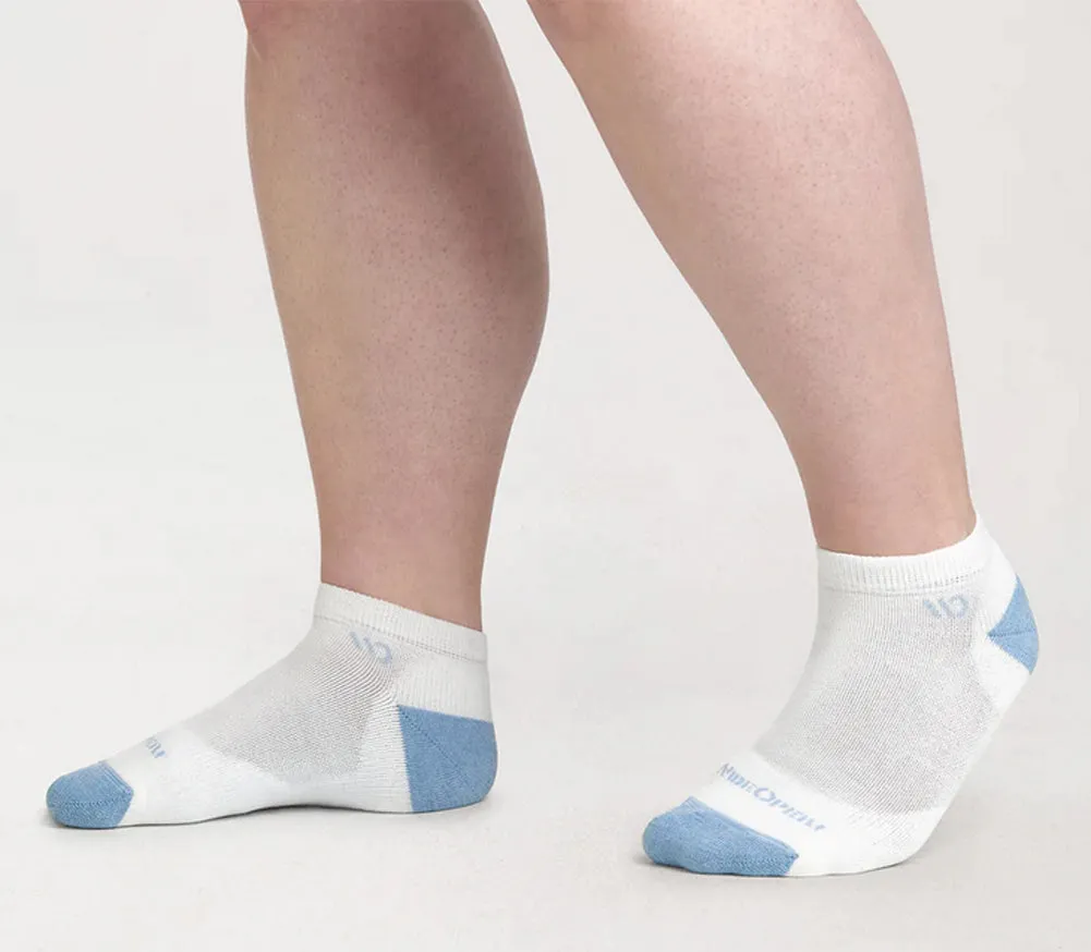 Women’s Solid Cushioned No Show Socks - 9500