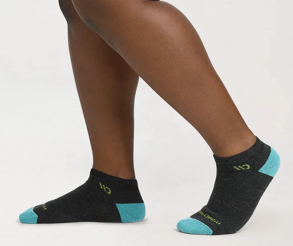 Women’s Solid Cushioned No Show Socks - 9500